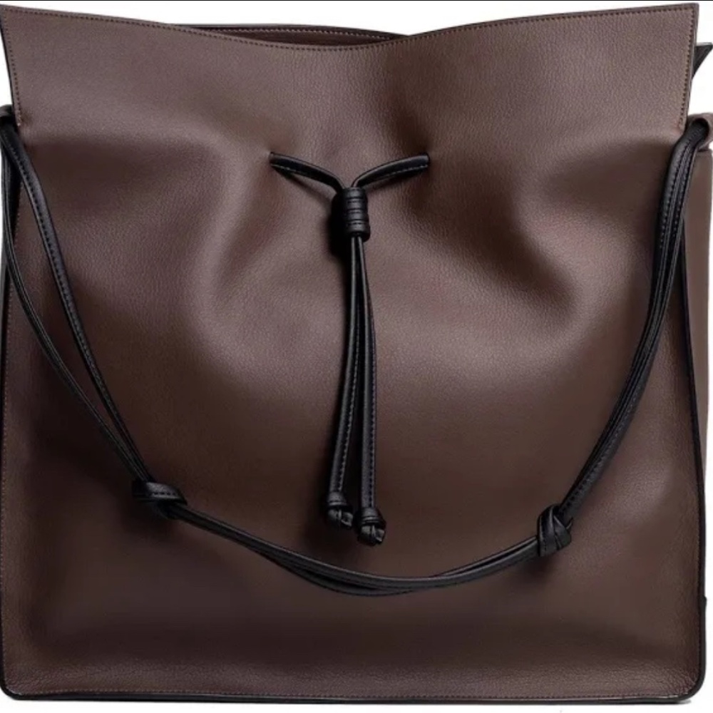 NWT Von Holzhausen Large Shopper - Taupe + Black